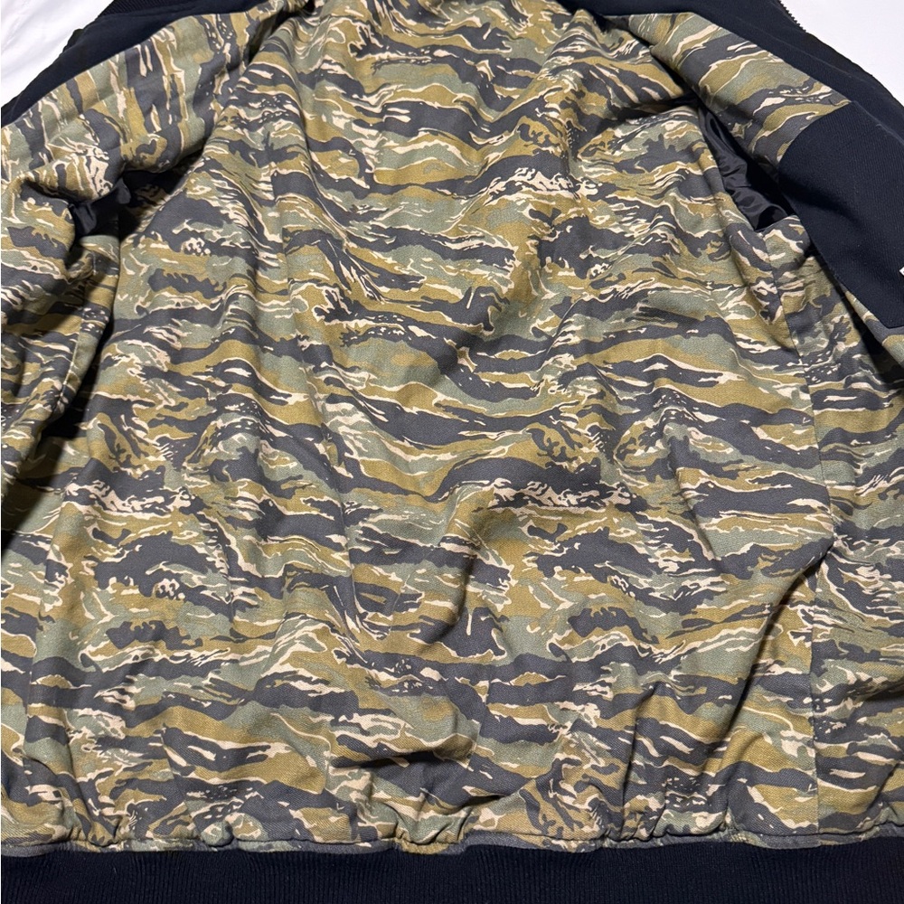 Black Scale Bomber Jacket XL Black Zip Up Streetwear - Picture 13 of 13